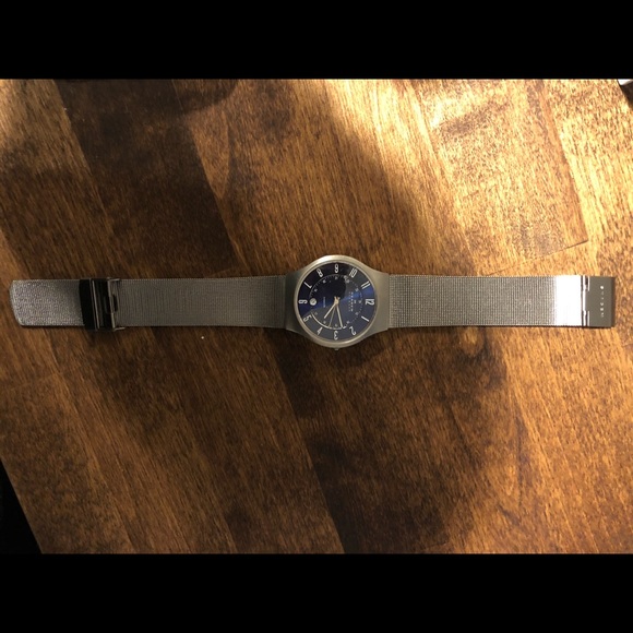 Men’s Skagen Watch - Picture 3 of 5